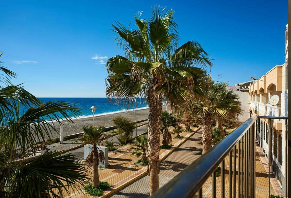 Villa Casa De Sueno En La Playa à Adra Extérieur photo